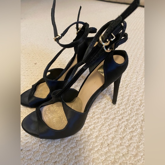 Strappy Guess Heels - Picture 2 of 2